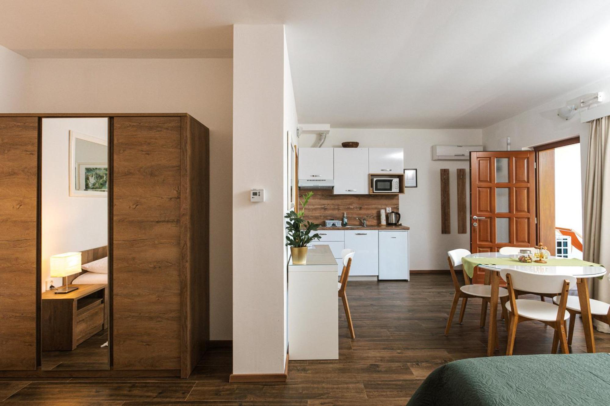 B&B Apartments Buric Plitvice Lakes Plitvička Jezera Exteriör bild