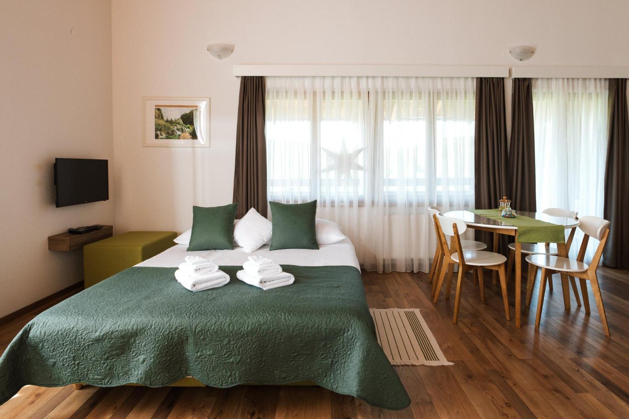 B&B Apartments Buric Plitvice Lakes Plitvička Jezera Exteriör bild