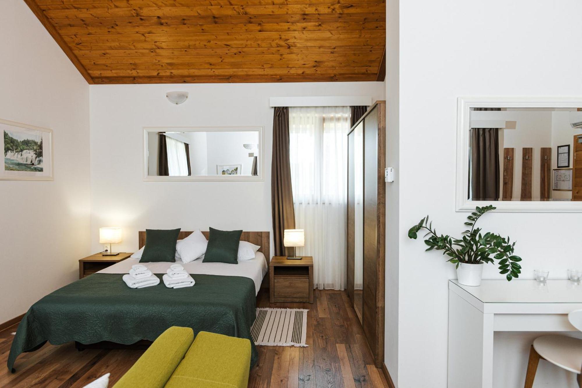 B&B Apartments Buric Plitvice Lakes Plitvička Jezera Exteriör bild