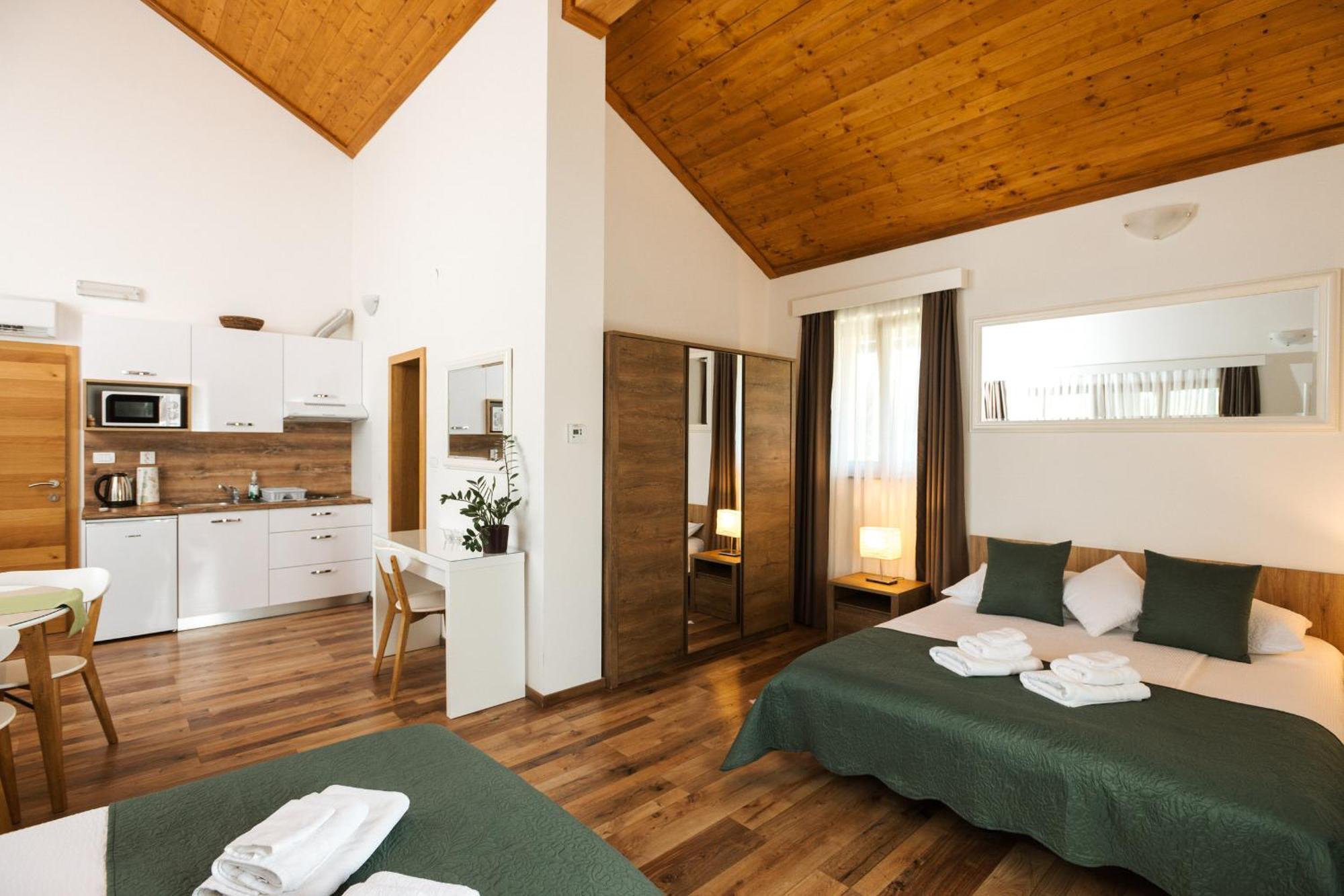 B&B Apartments Buric Plitvice Lakes Plitvička Jezera Exteriör bild